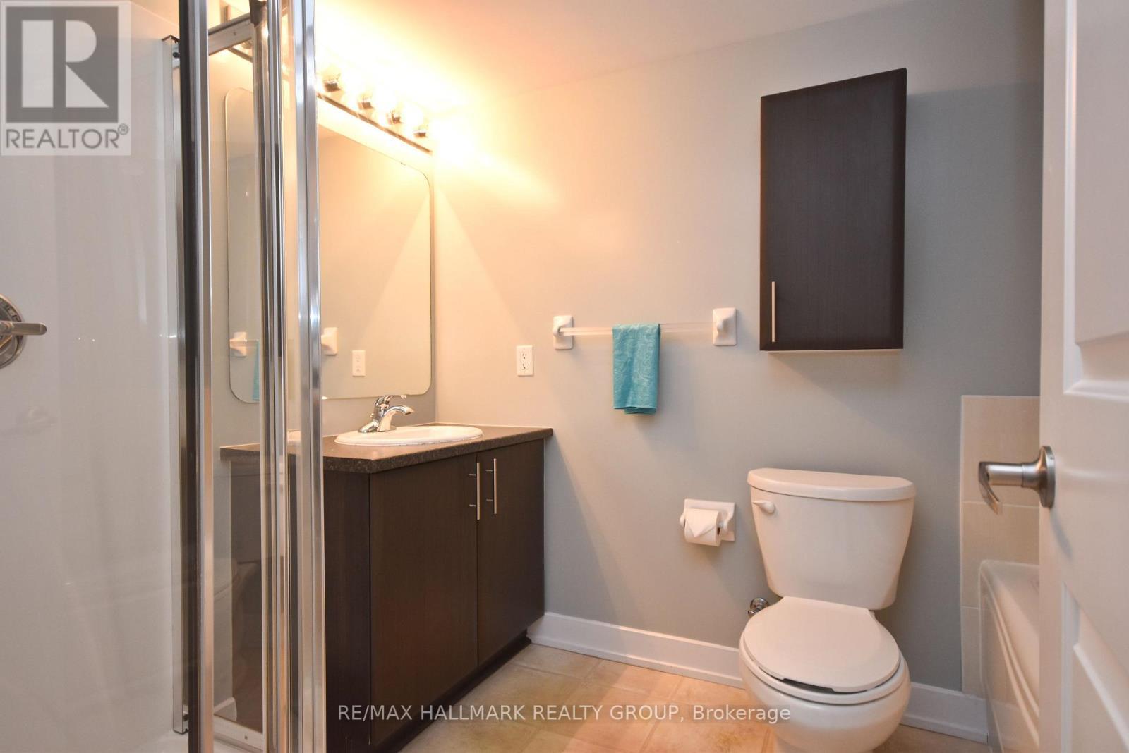 D - 4528 Innes Road, Ottawa, ON
