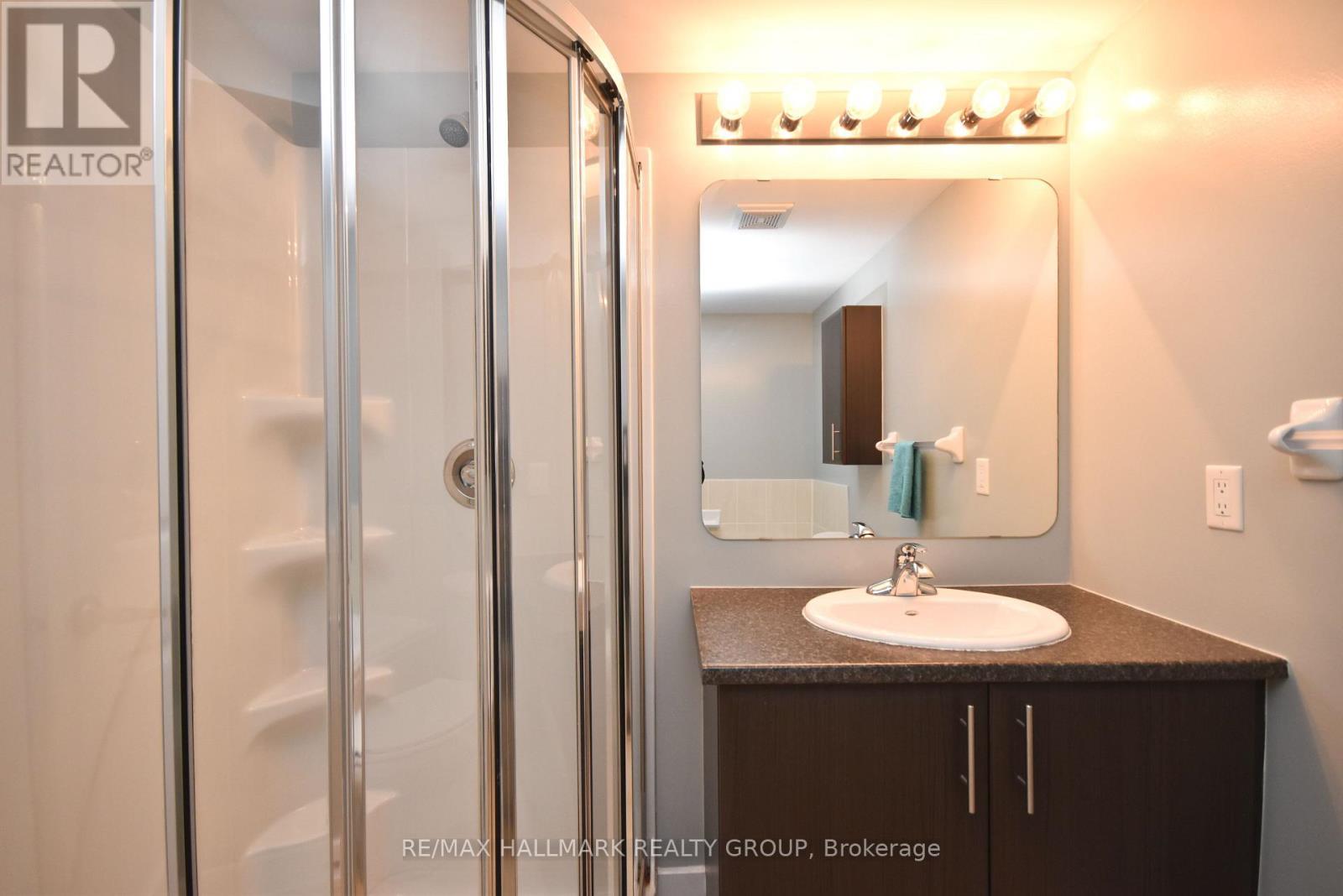 D - 4528 Innes Road, Ottawa, ON