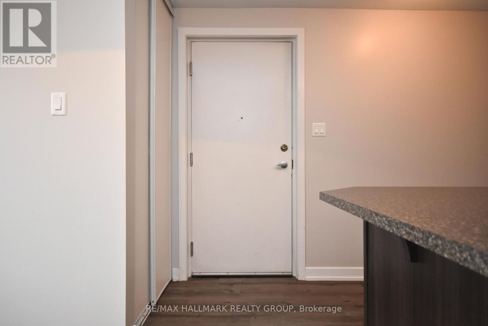 D - 4528 Innes Road, Ottawa, ON