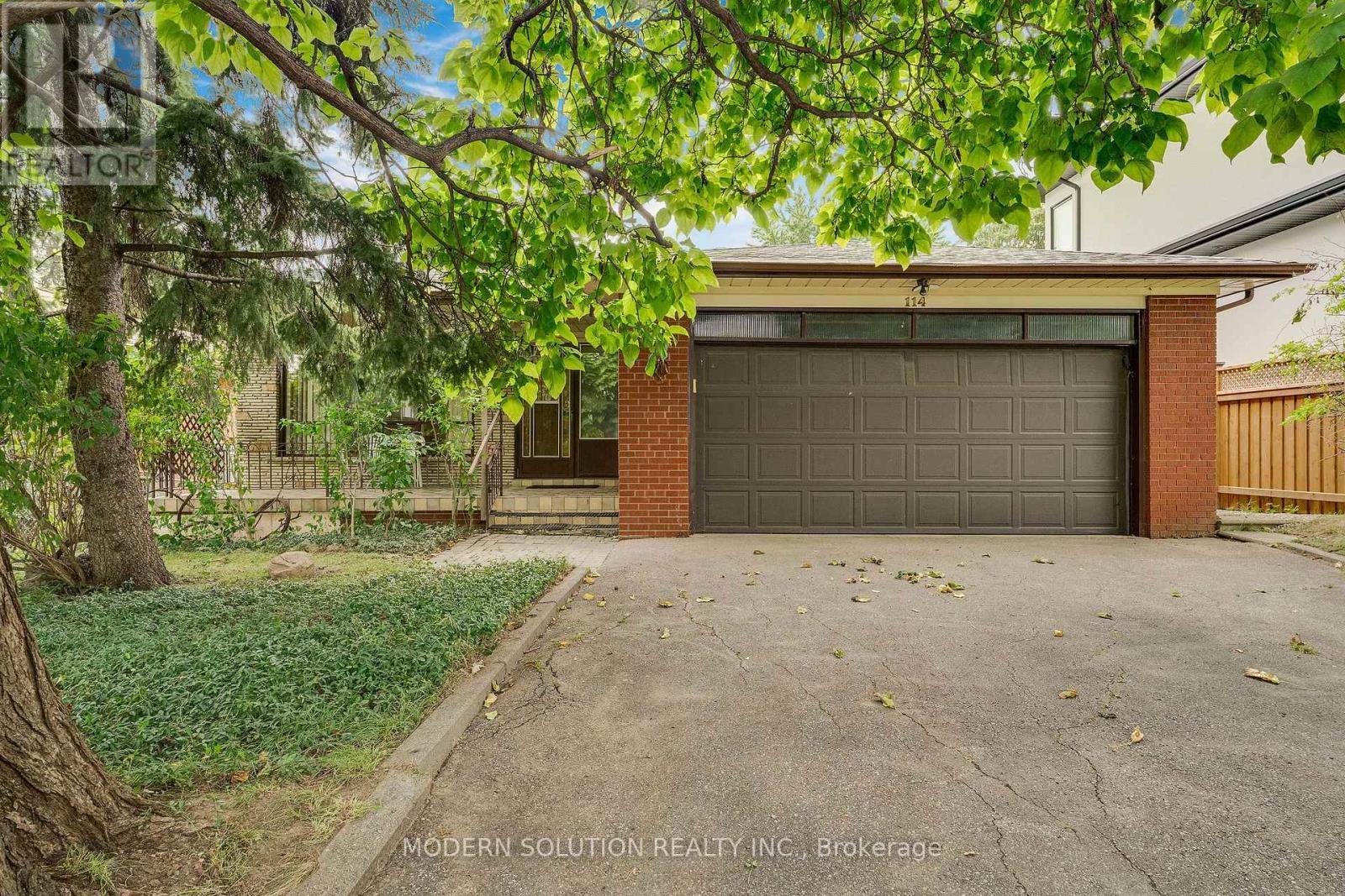 114 Elmcrest Road, Toronto, ON