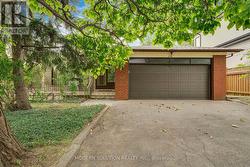 114 ELMCREST ROAD Toronto, ON M9C 3R9