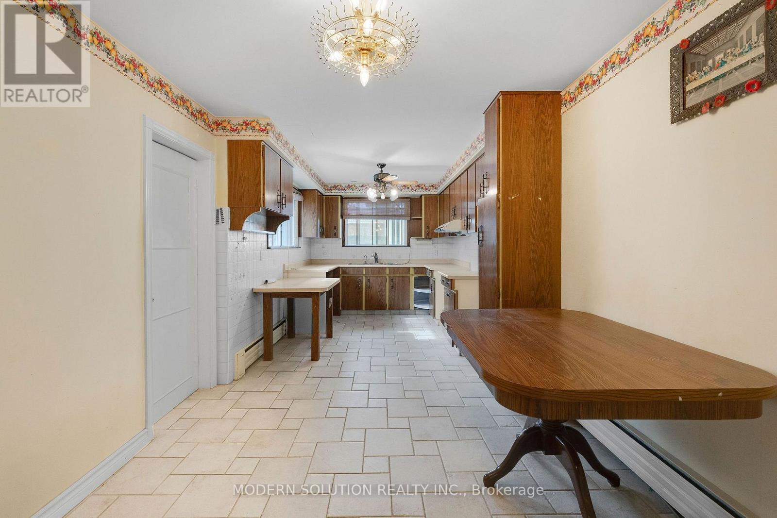 114 Elmcrest Road, Toronto, ON