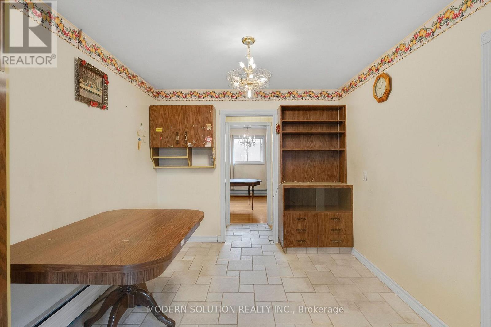 114 Elmcrest Road, Toronto, ON