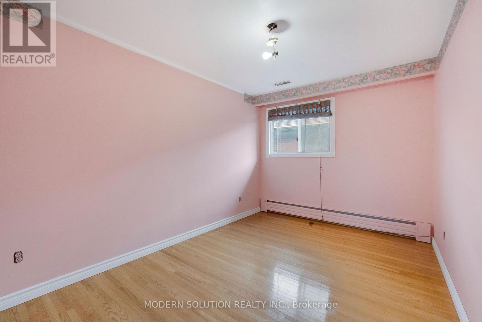 114 Elmcrest Road, Toronto, ON