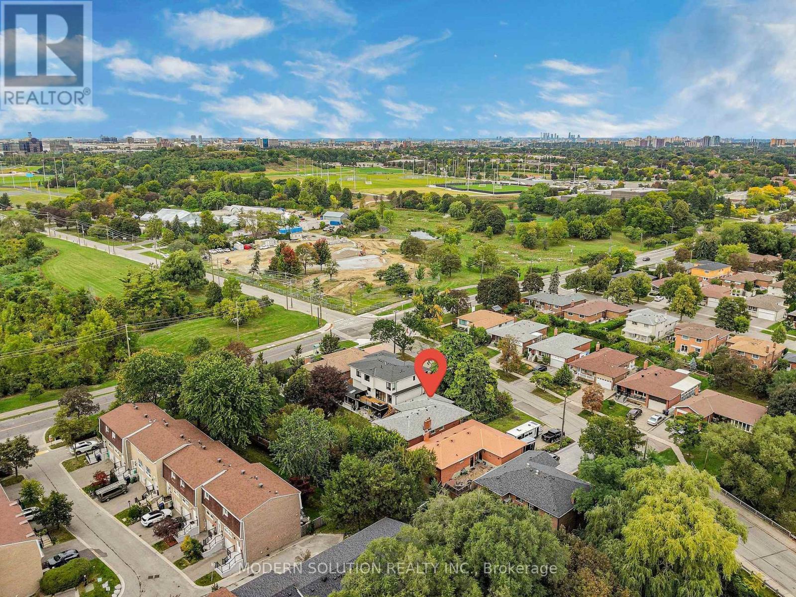 114 Elmcrest Road, Toronto, ON