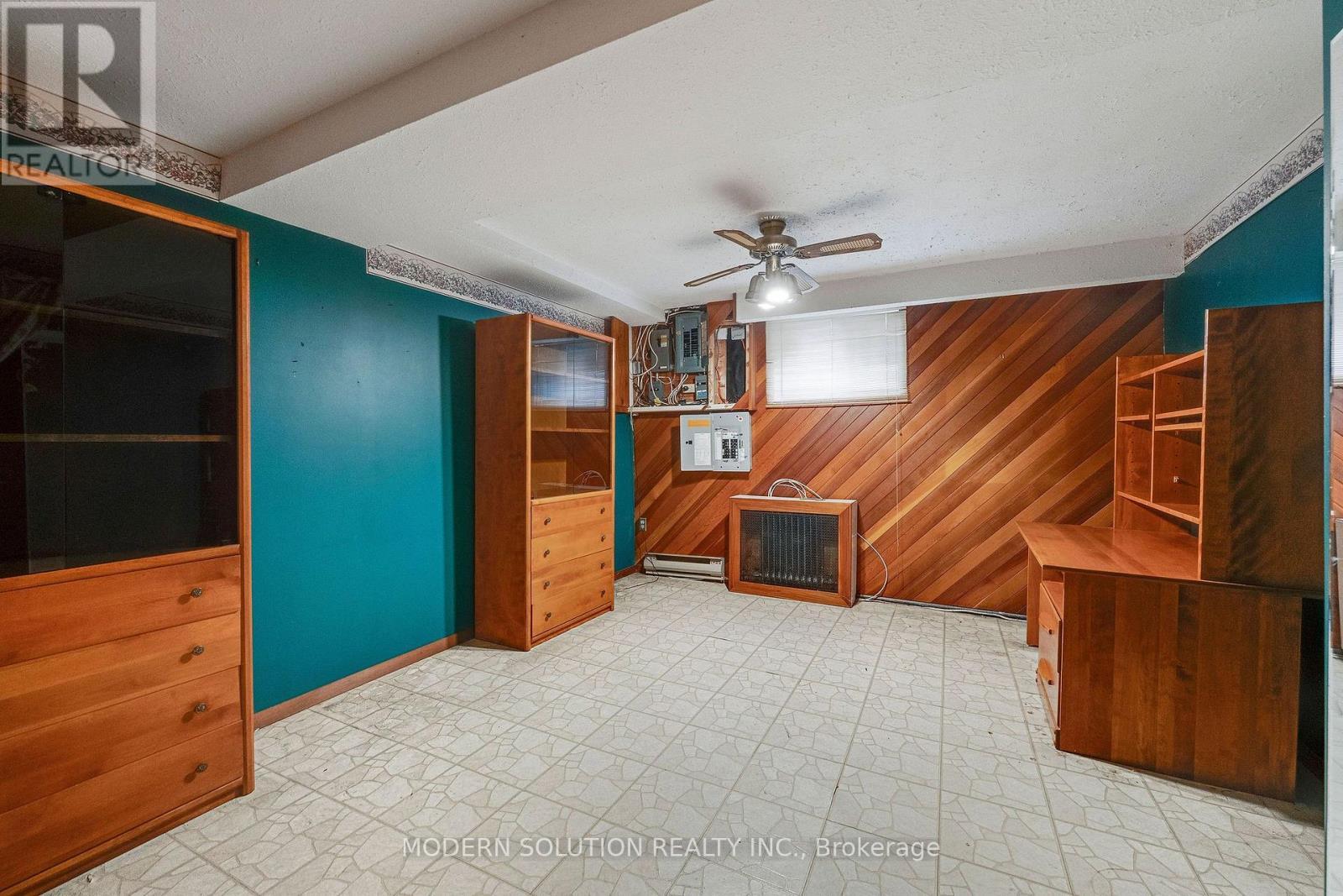 114 Elmcrest Road, Toronto, ON