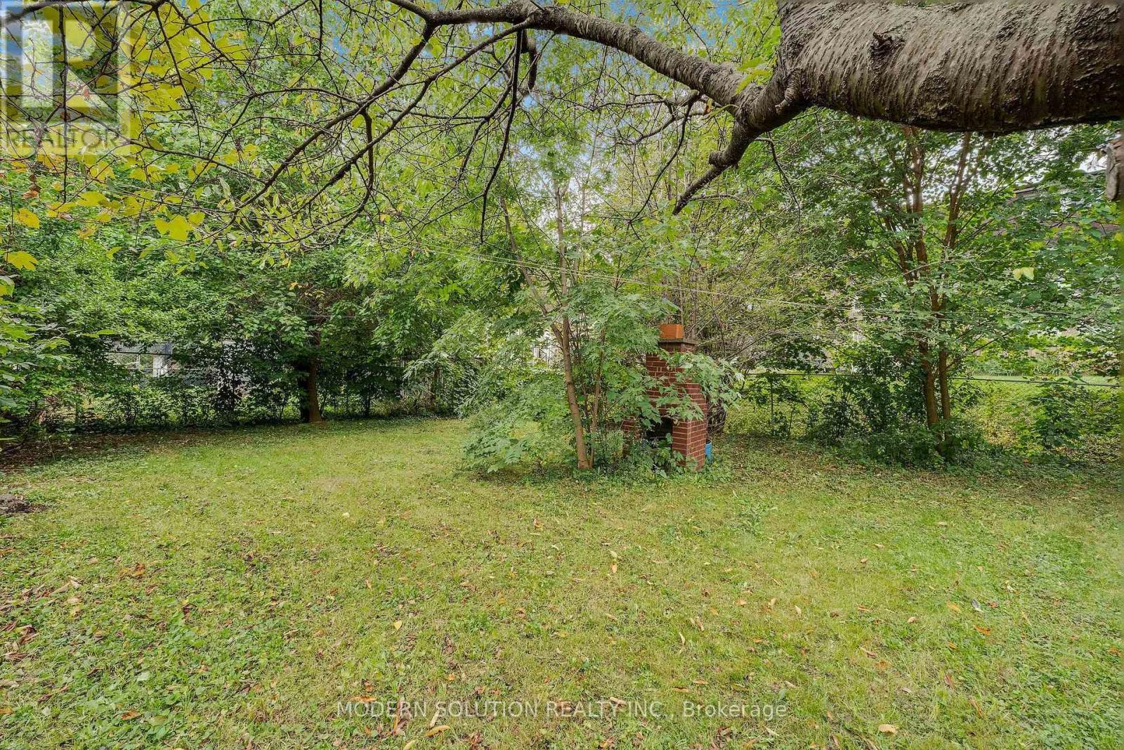 114 Elmcrest Road, Toronto, ON