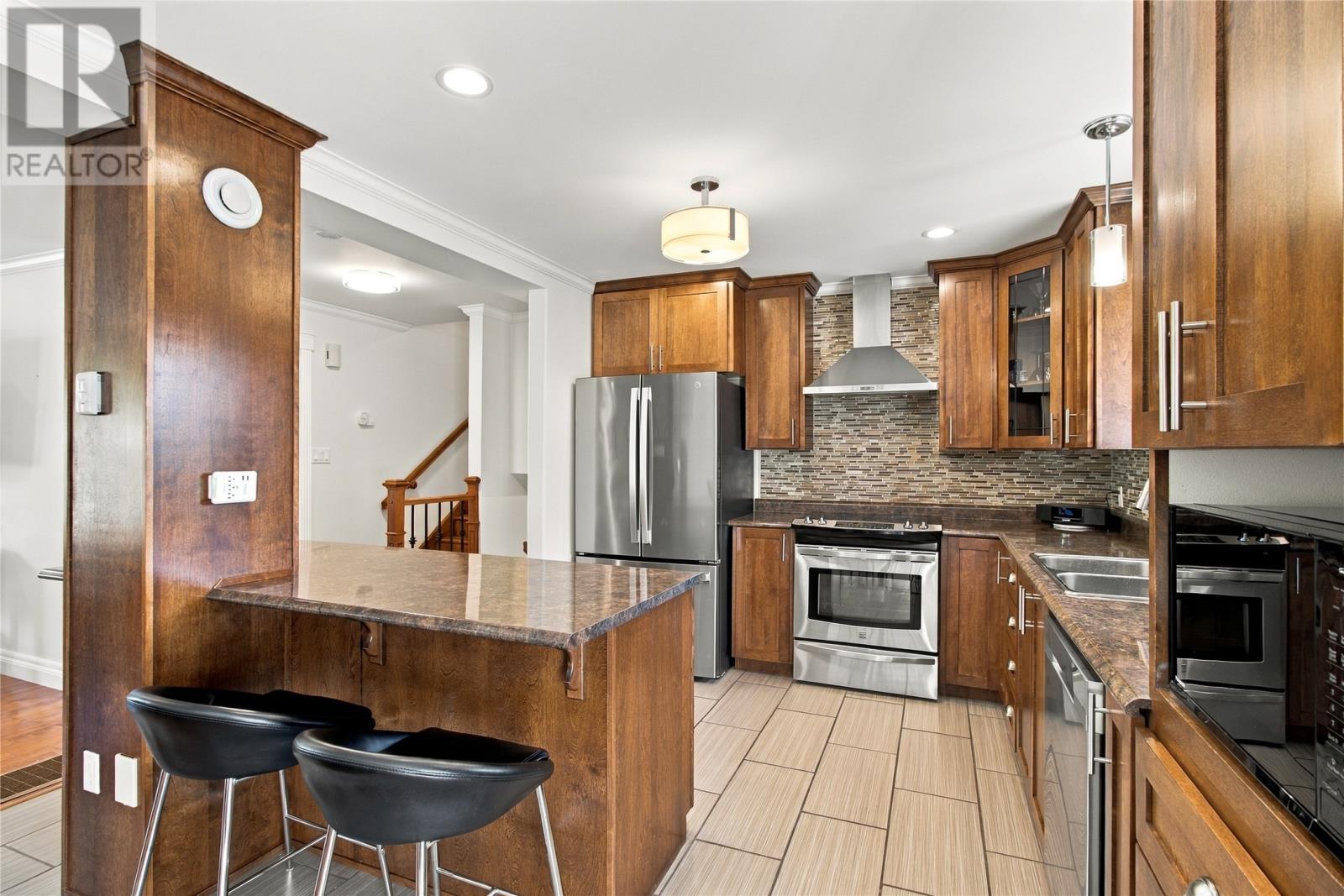 12 Brookfield Road, St. John'S, NL