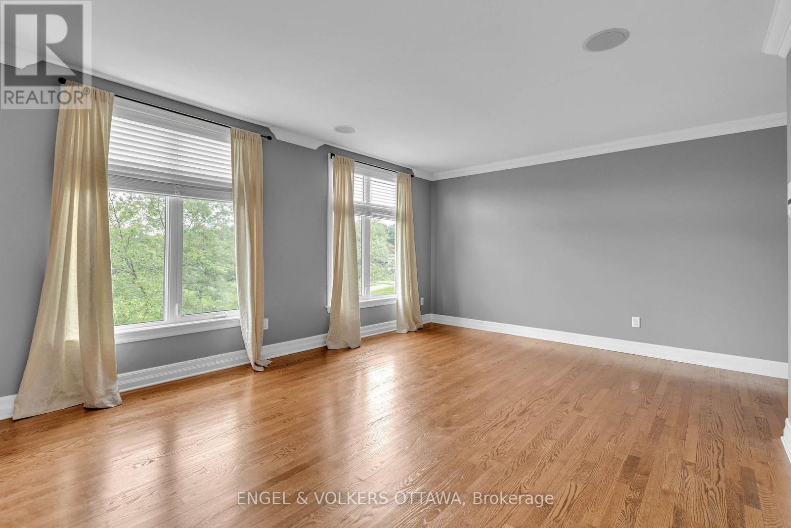 108 Manorhill Private, Ottawa, ON