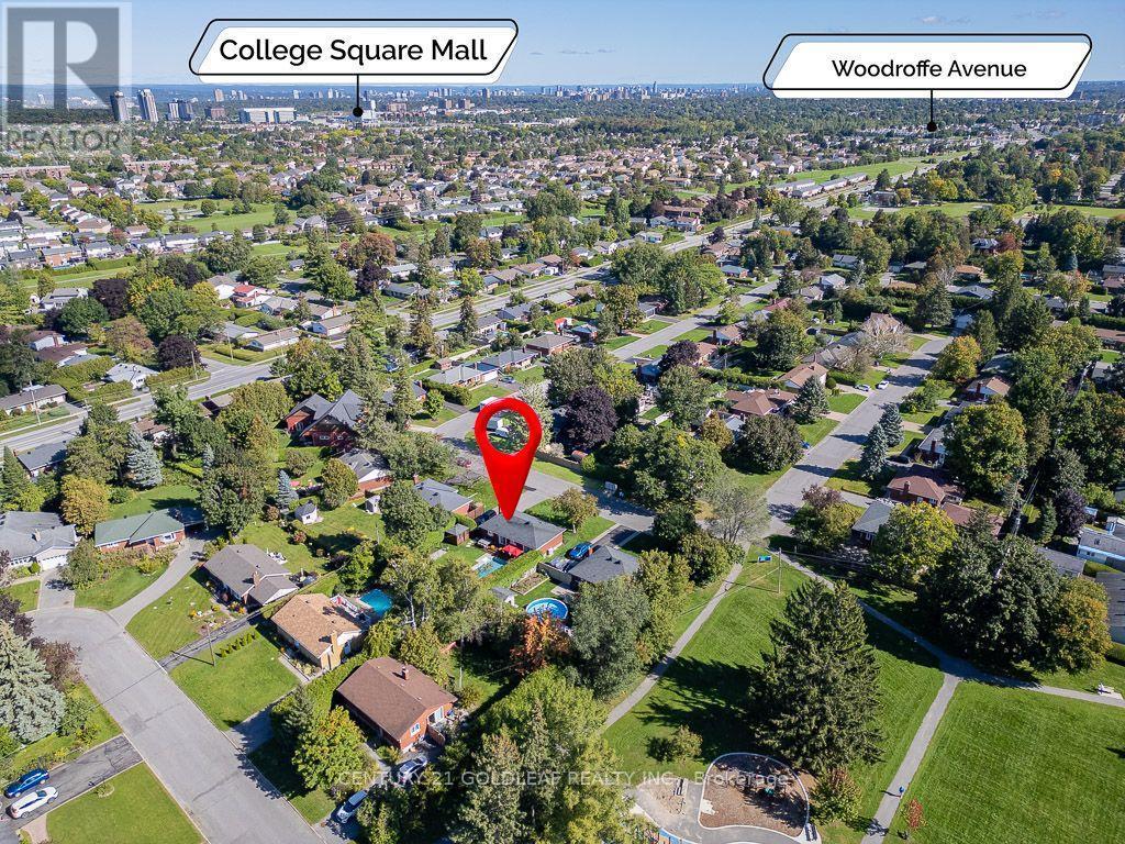 27 Roundhay Drive, Ottawa, ON