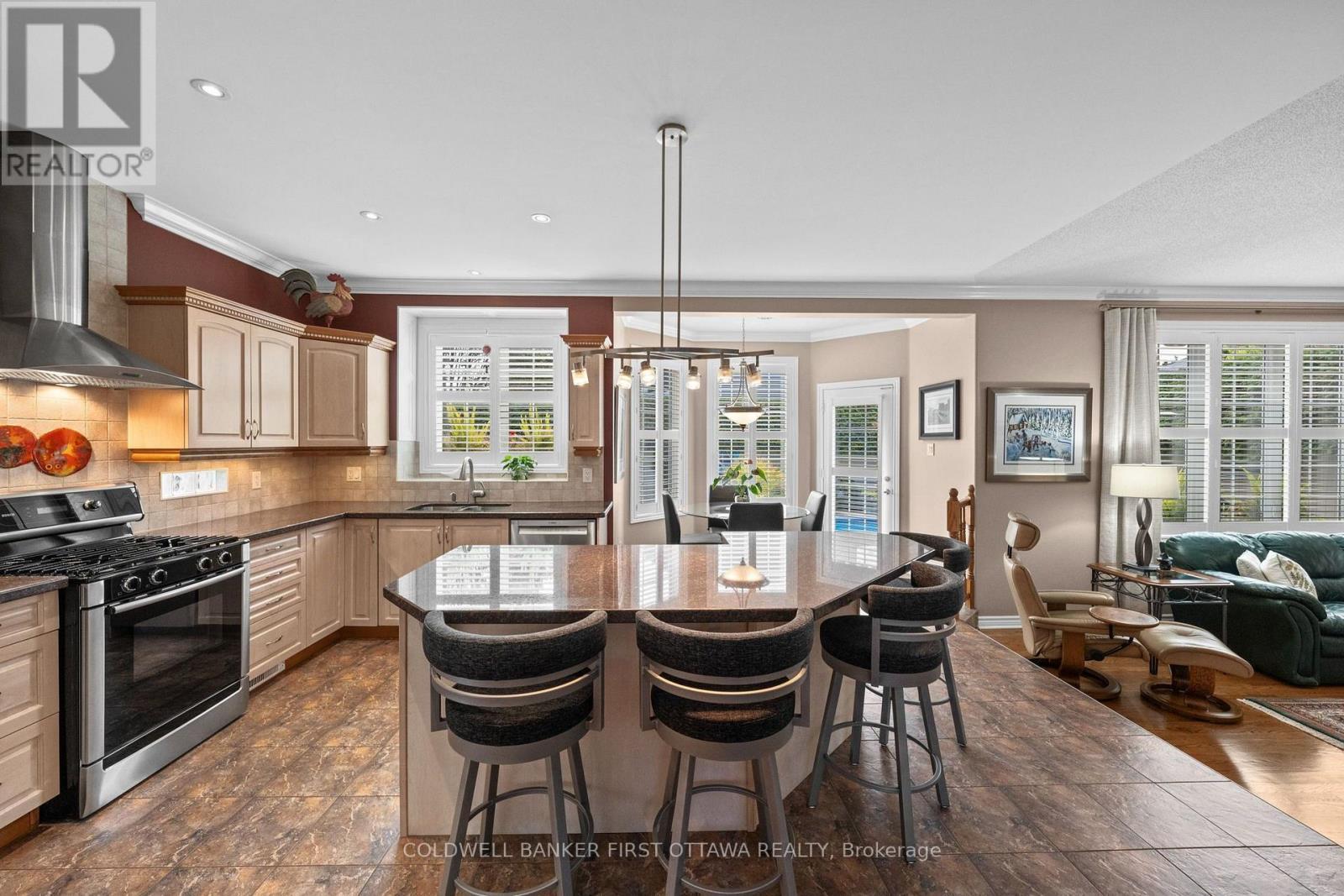 58 Golflinks Drive, Ottawa, ON