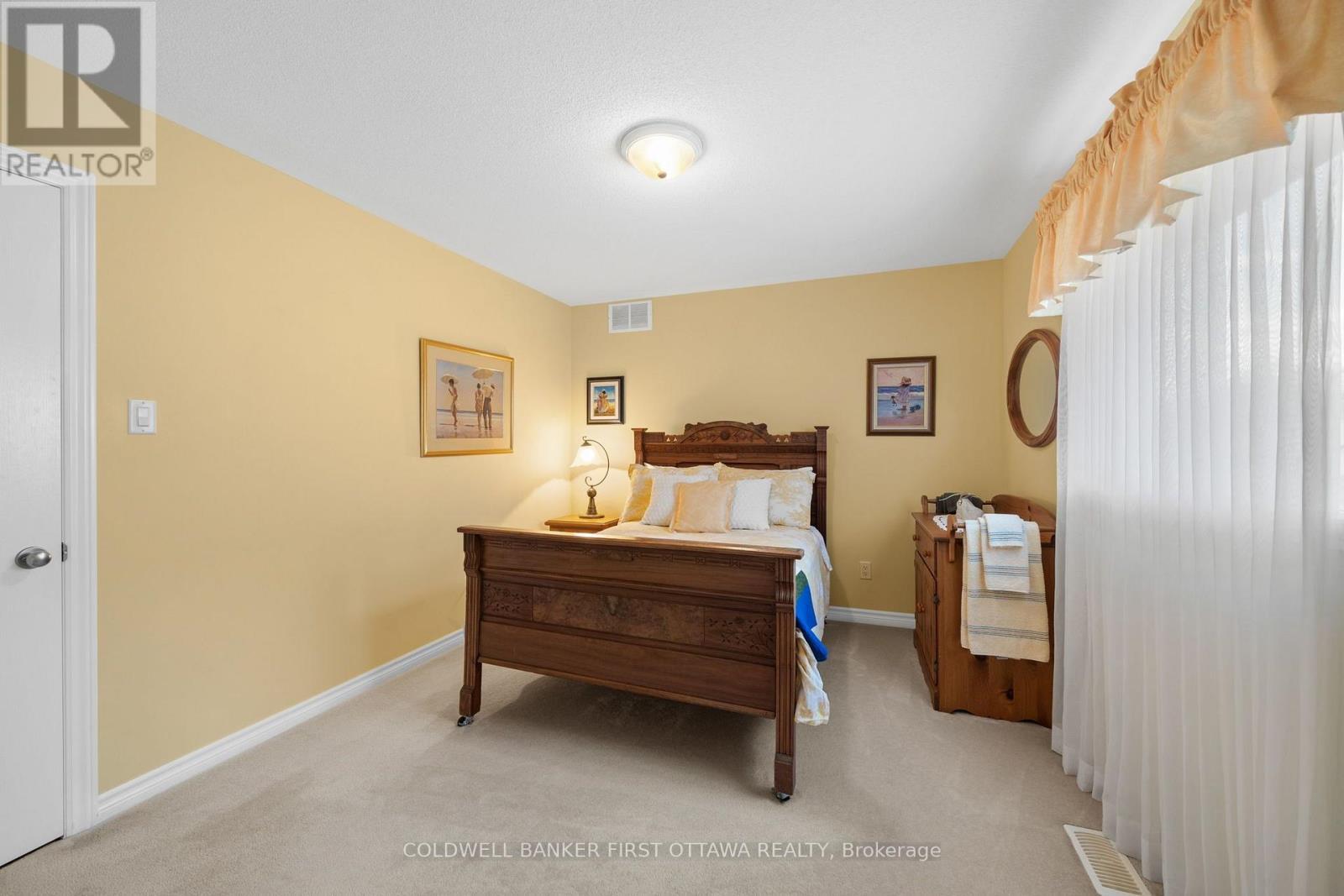 58 Golflinks Drive, Ottawa, ON
