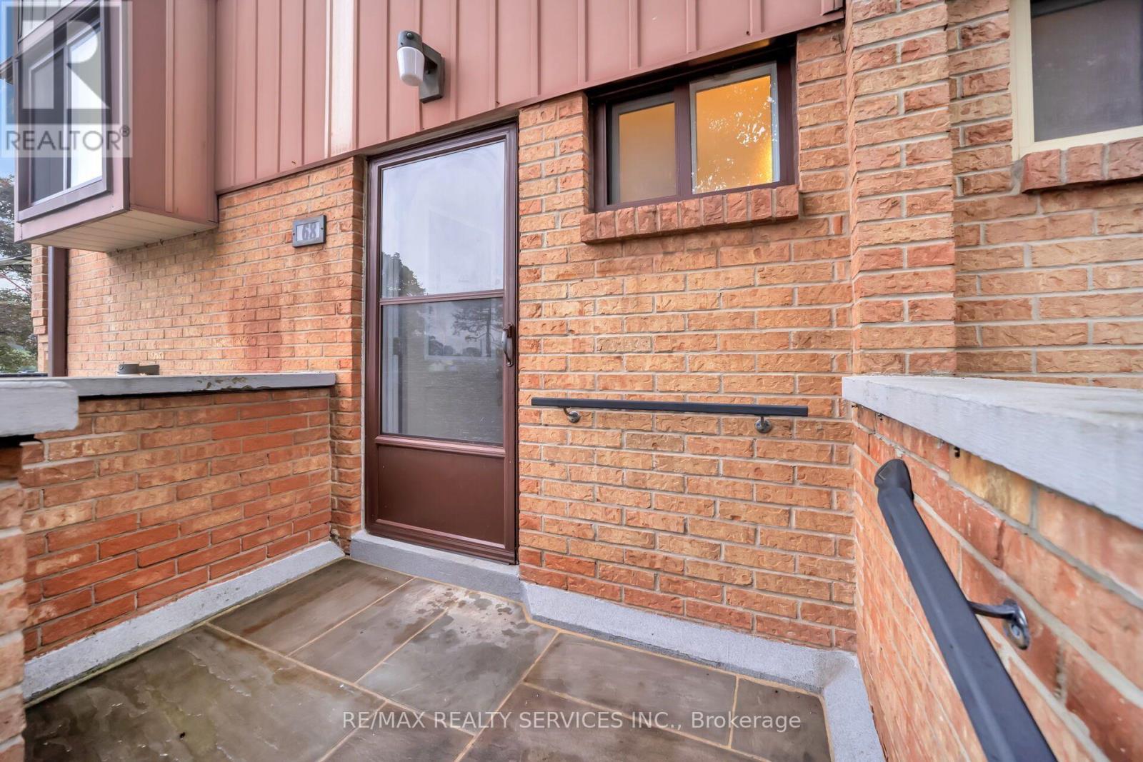 68 - 68 Baronwood Court, Brampton, ON