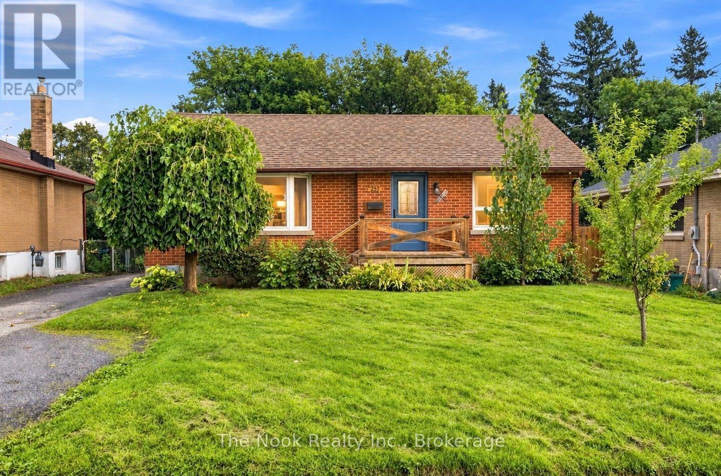 257 Wilson Road S, Oshawa (Donevan), ON