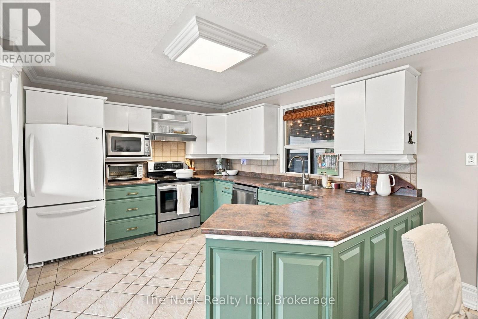 257 Wilson Road S, Oshawa (Donevan), ON