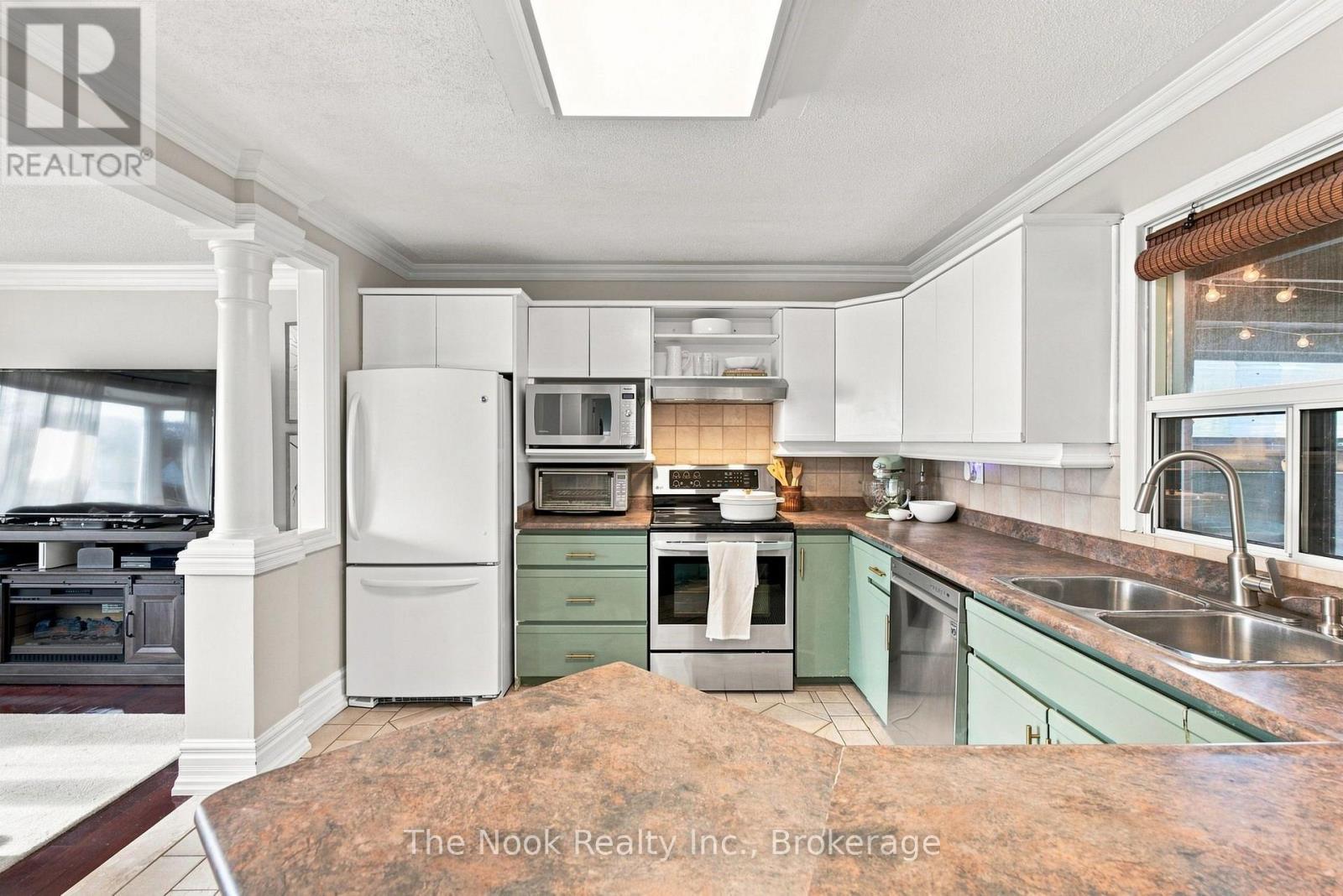 257 Wilson Road S, Oshawa (Donevan), ON