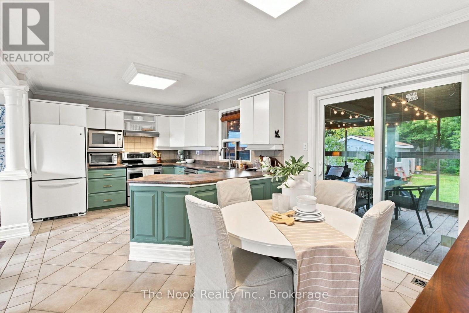 257 Wilson Road S, Oshawa (Donevan), ON