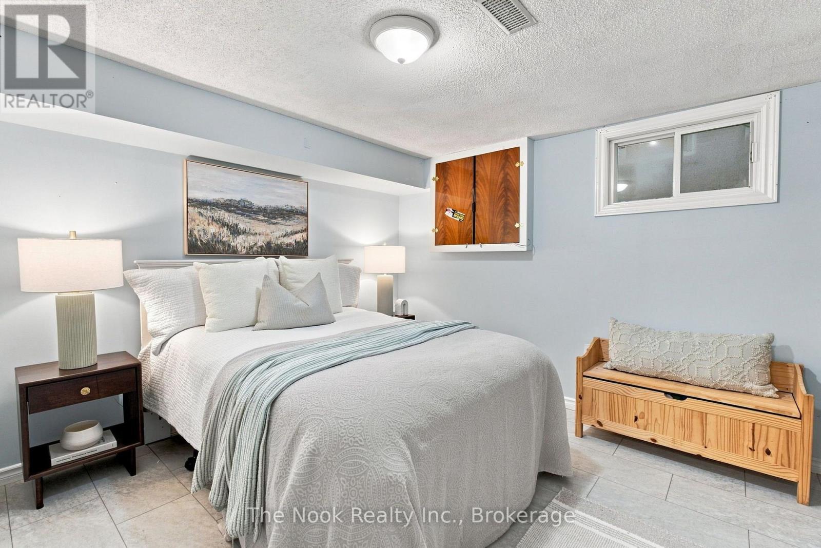 257 Wilson Road S, Oshawa (Donevan), ON