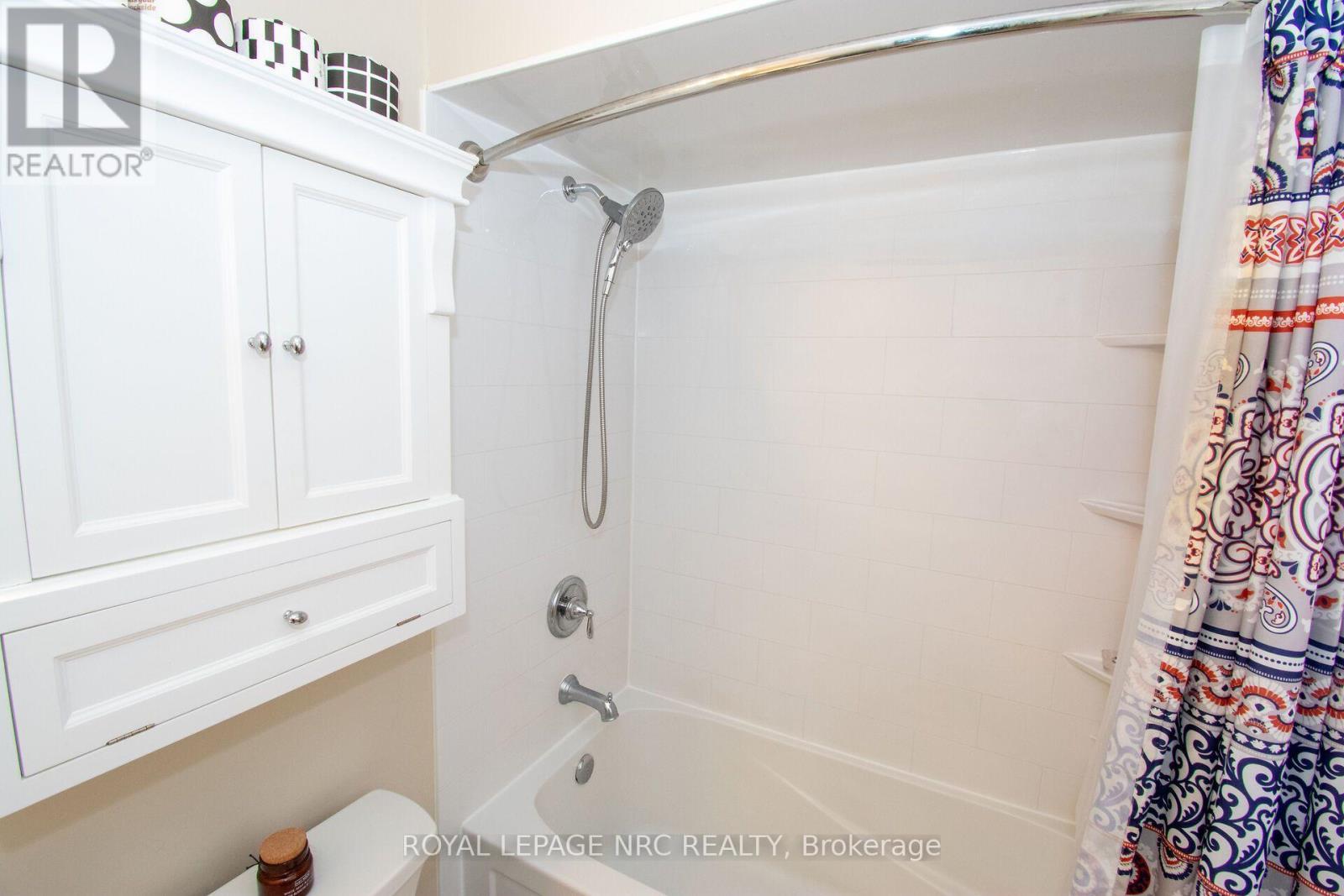 29 Farris Avenue, St. Catharines (Rykert/Vansickle), ON