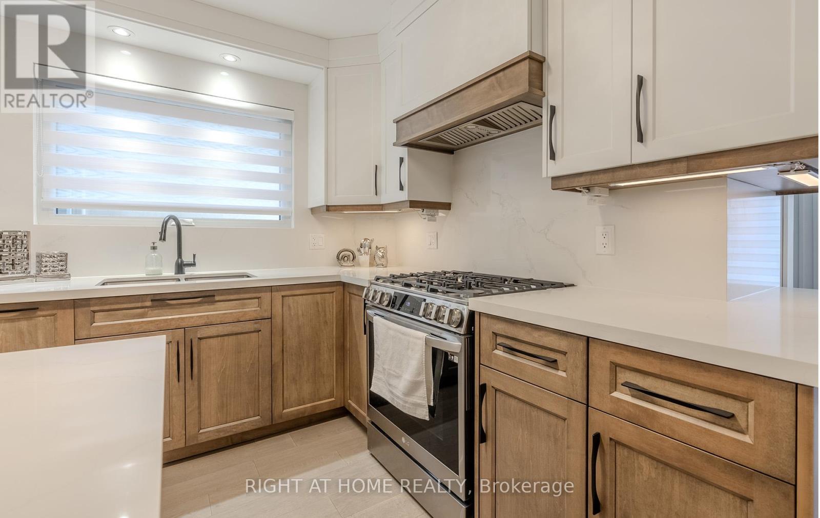 15 Hamstead Avenue, Toronto, ON
