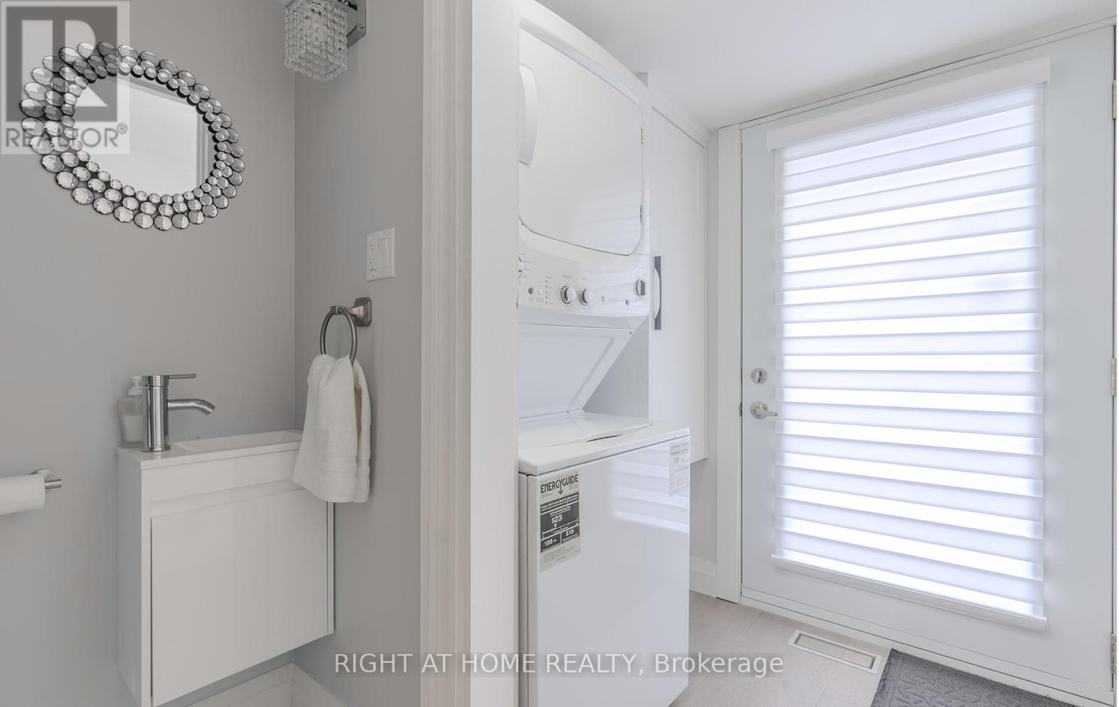 15 Hamstead Avenue, Toronto, ON