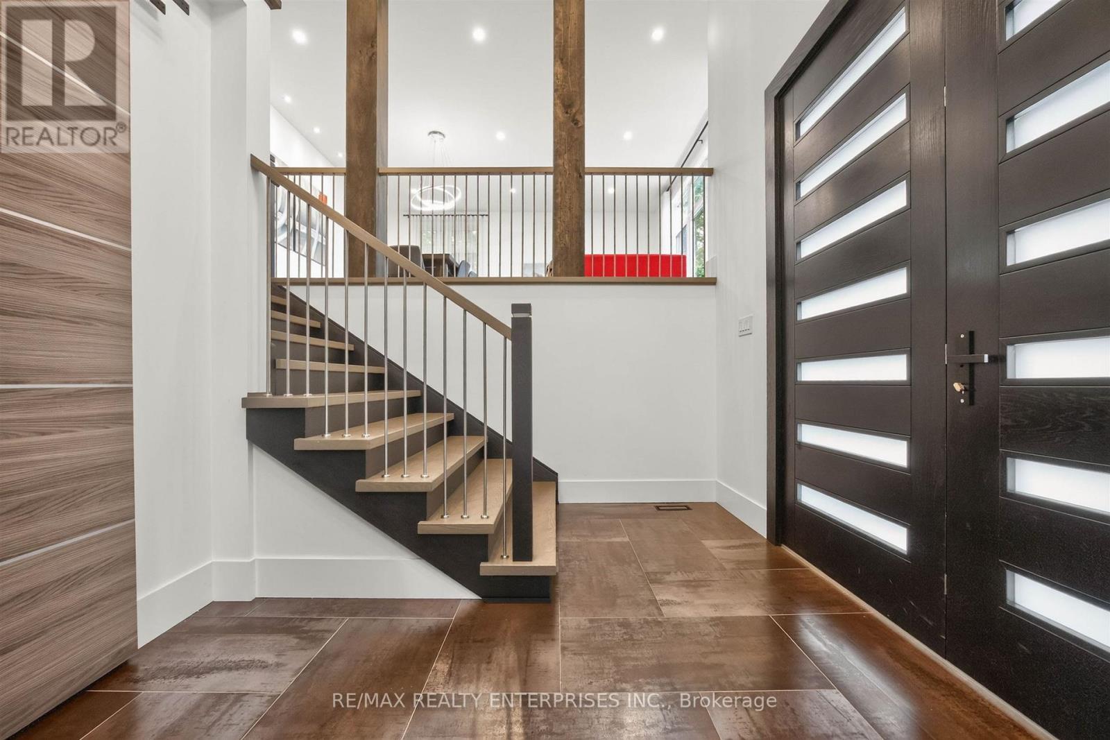 700 Hillcrest Road, Pickering, ON
