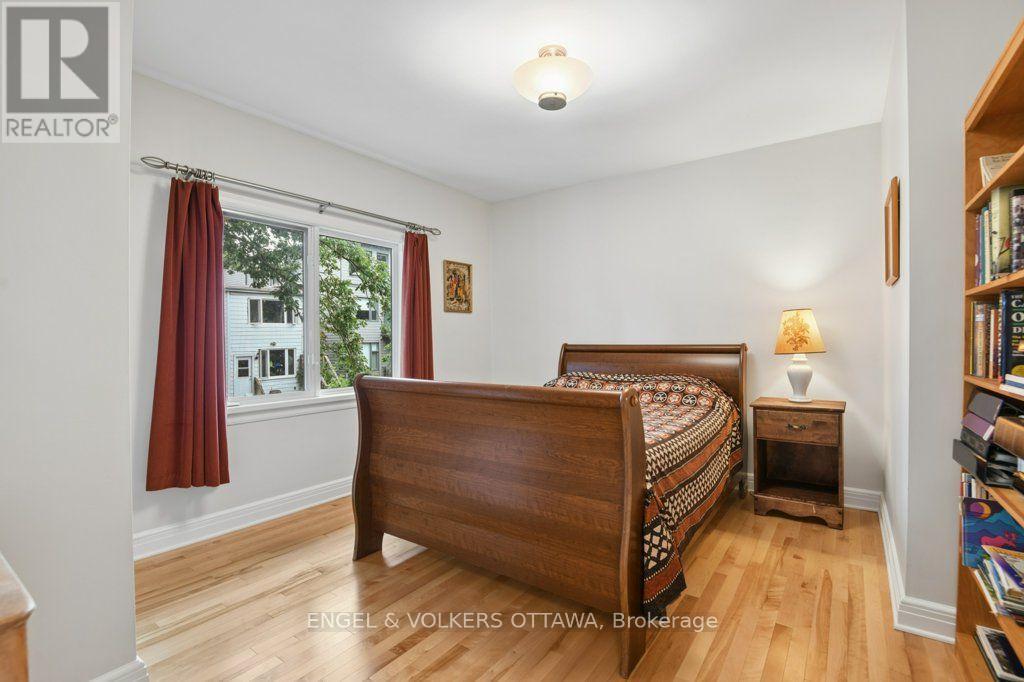 514 Highcroft Avenue, Ottawa, ON