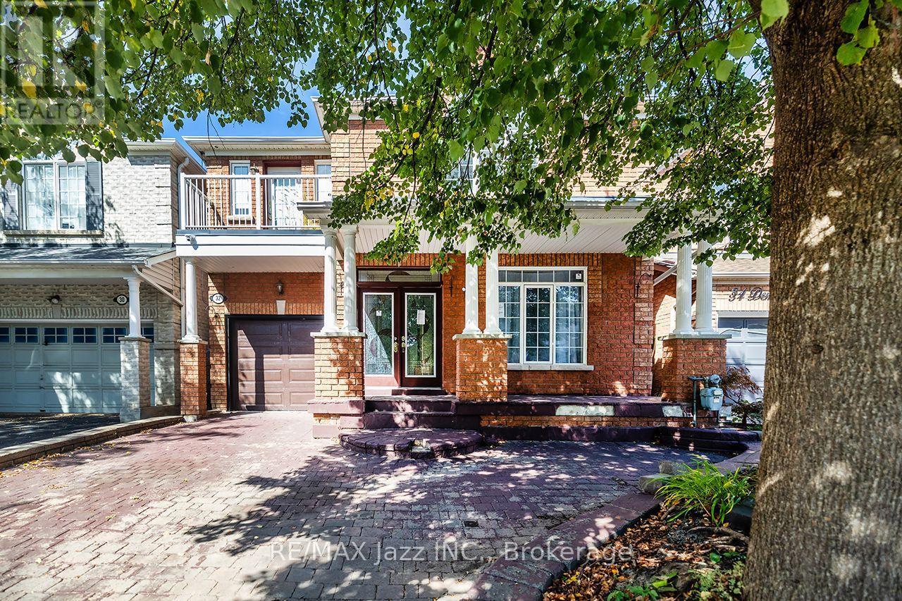32 Dent Street, Ajax (Northwest Ajax), ON