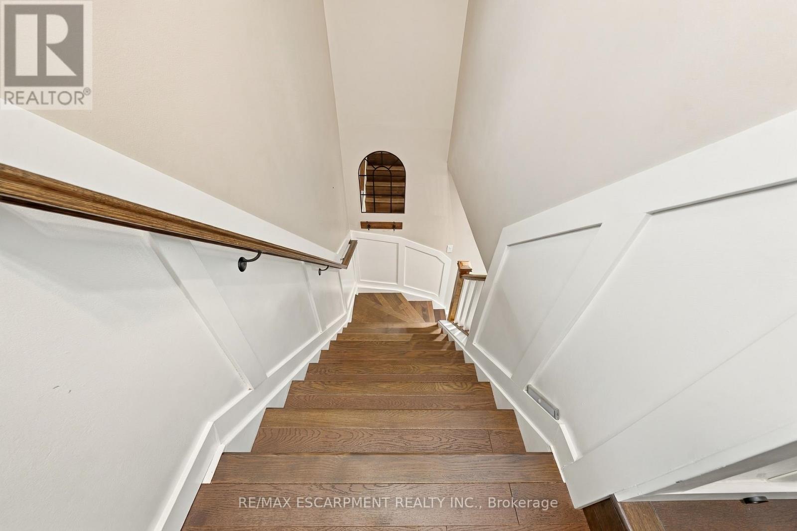 19 Hillsdale Court, Hamilton, ON