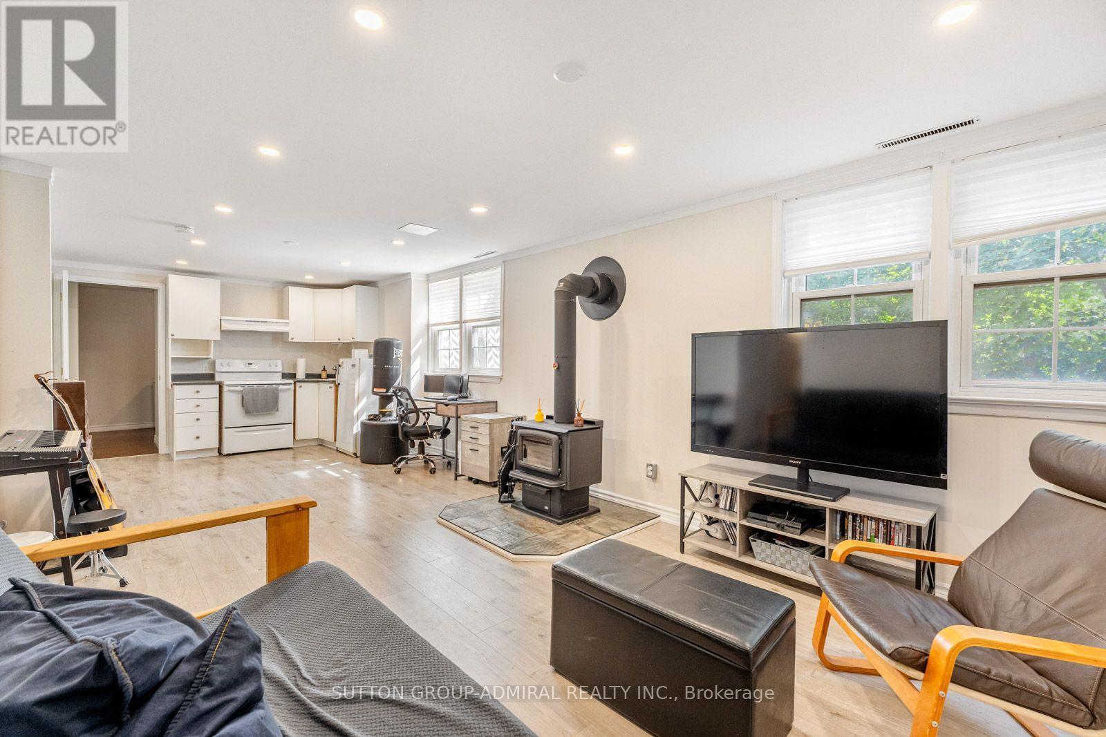 788 Allan Avenue, Newmarket, ON