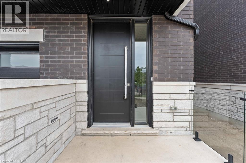 335 Helen Lawson Lane, Oakville, ON