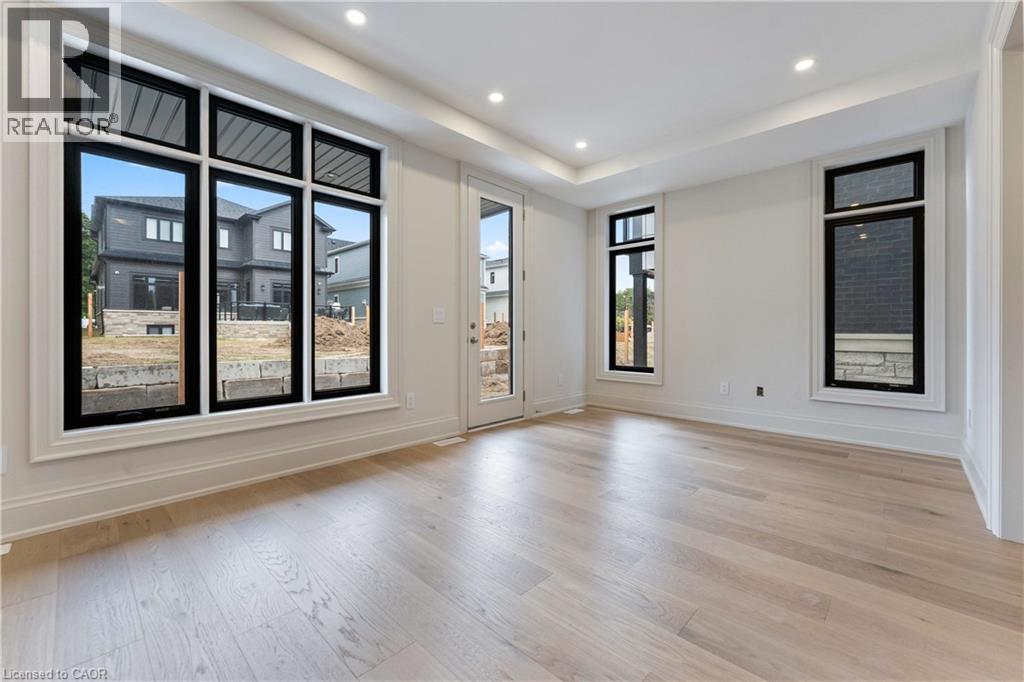 335 Helen Lawson Lane, Oakville, ON