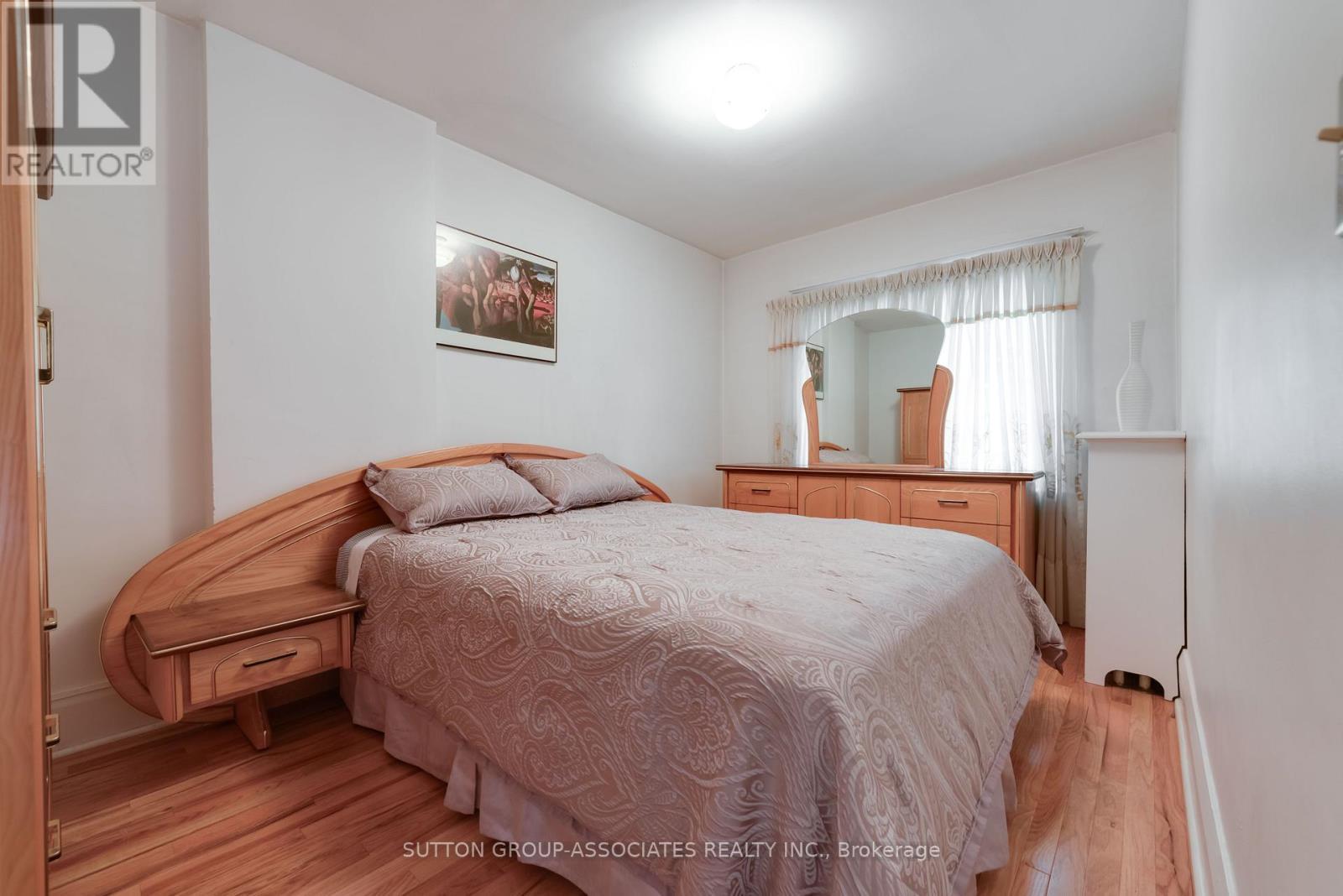 368 Glenholme Avenue, Toronto, ON