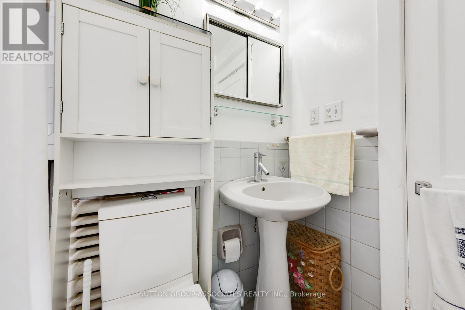 368 Glenholme Avenue, Toronto, ON