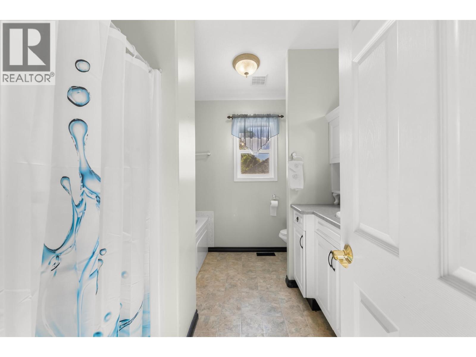 409 33Rd Avenue, Creston, BC