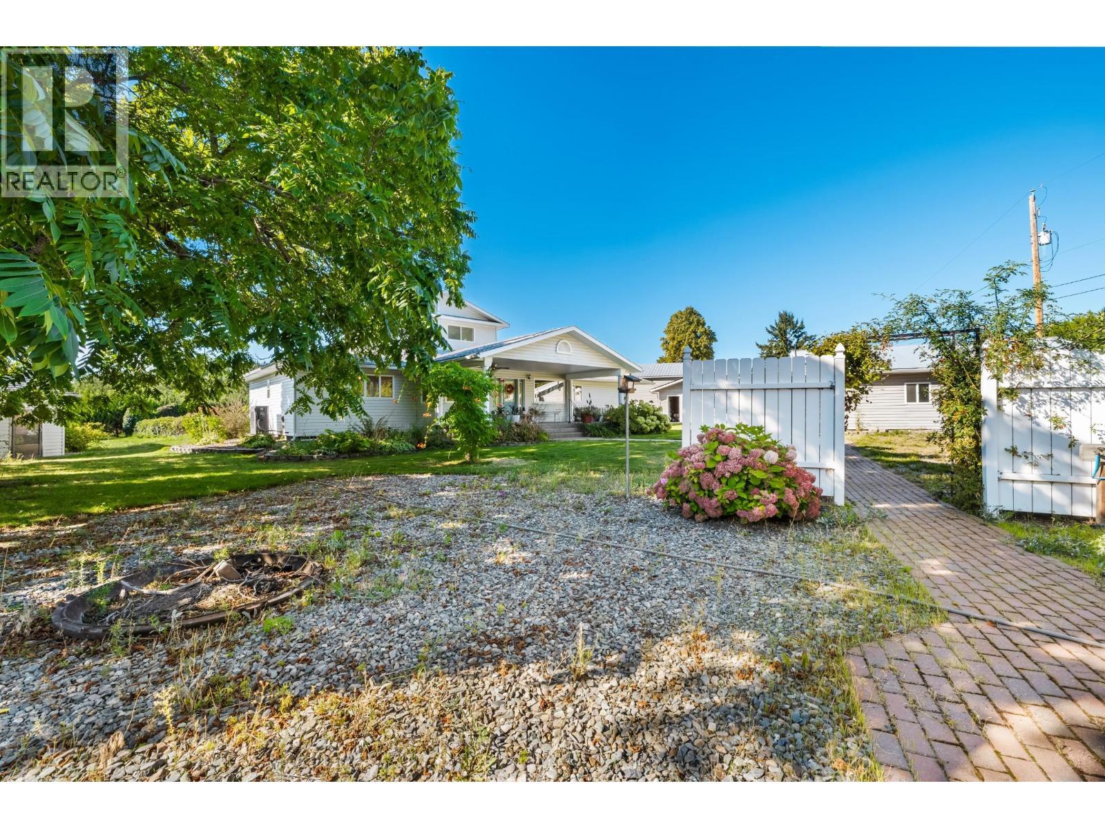 409 33Rd Avenue, Creston, BC