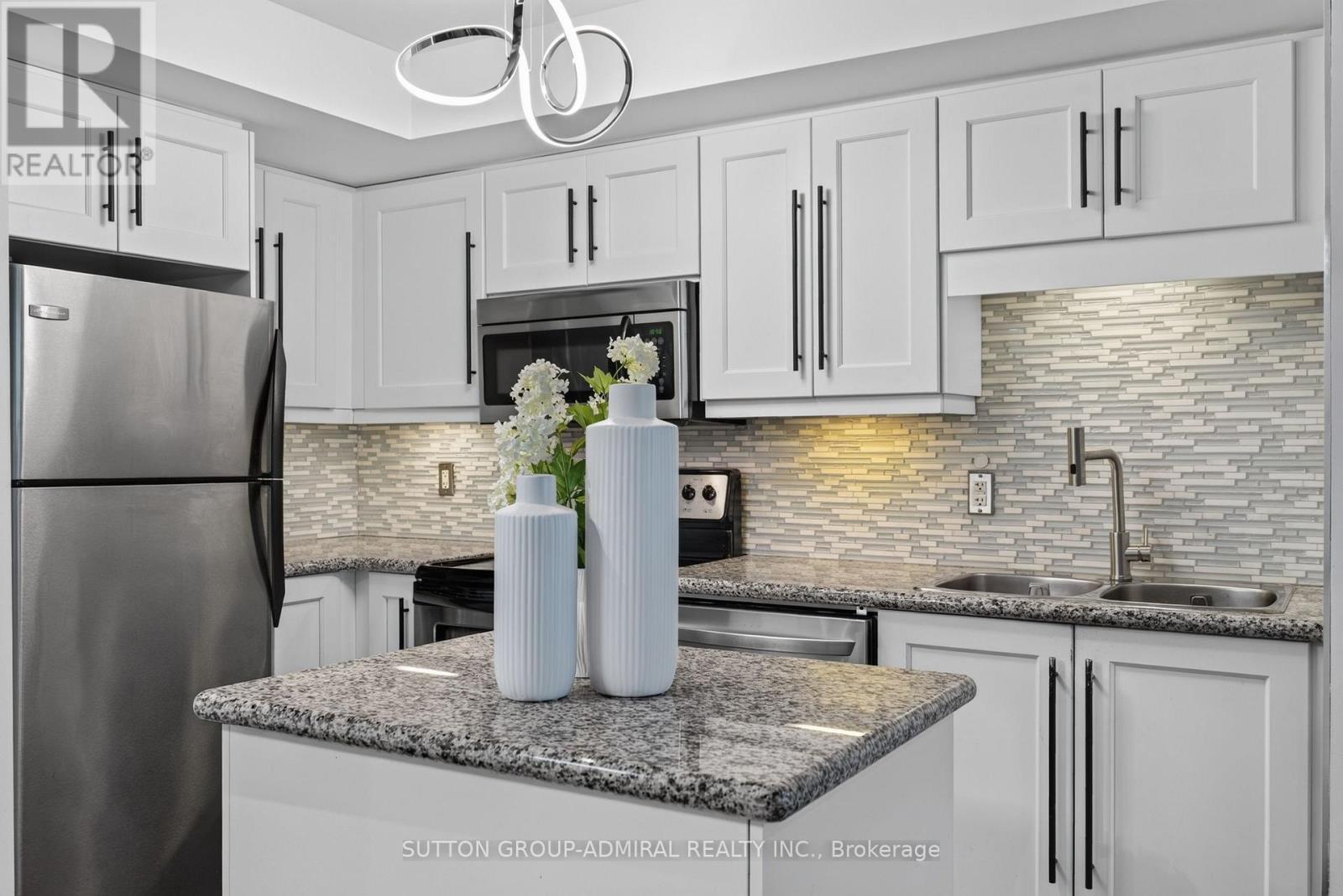 1203 - 18 Harding Boulevard, Richmond Hill, ON