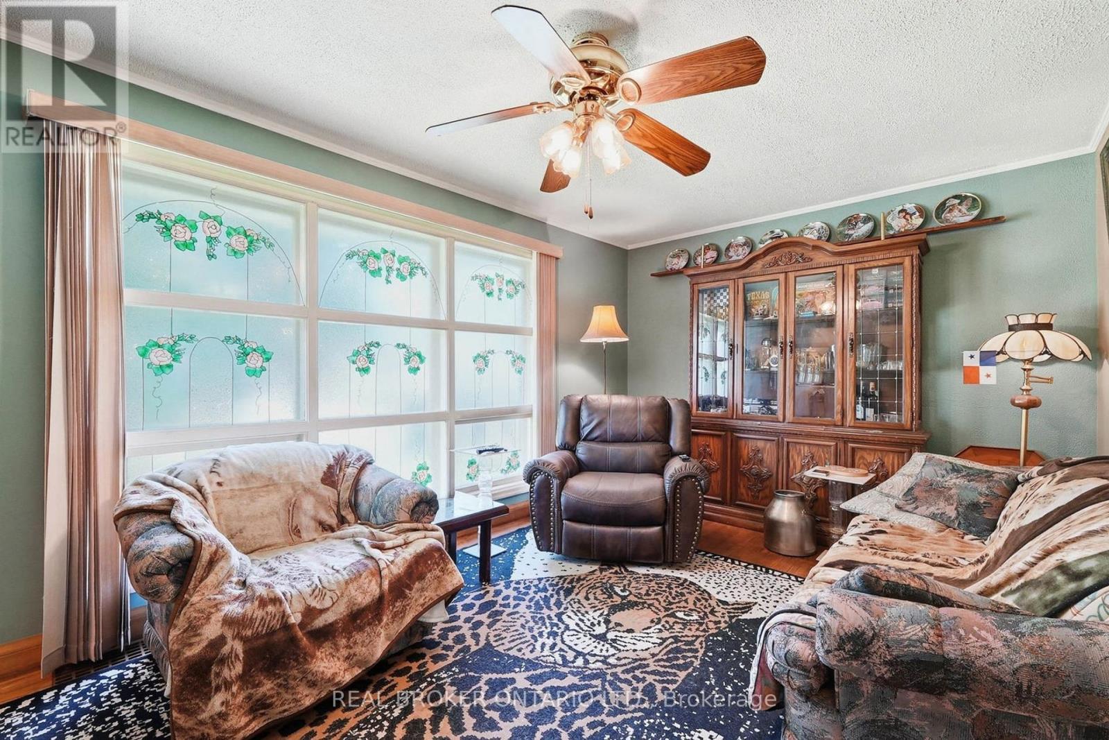 21 Oakwood Avenue, Kitchener, ON