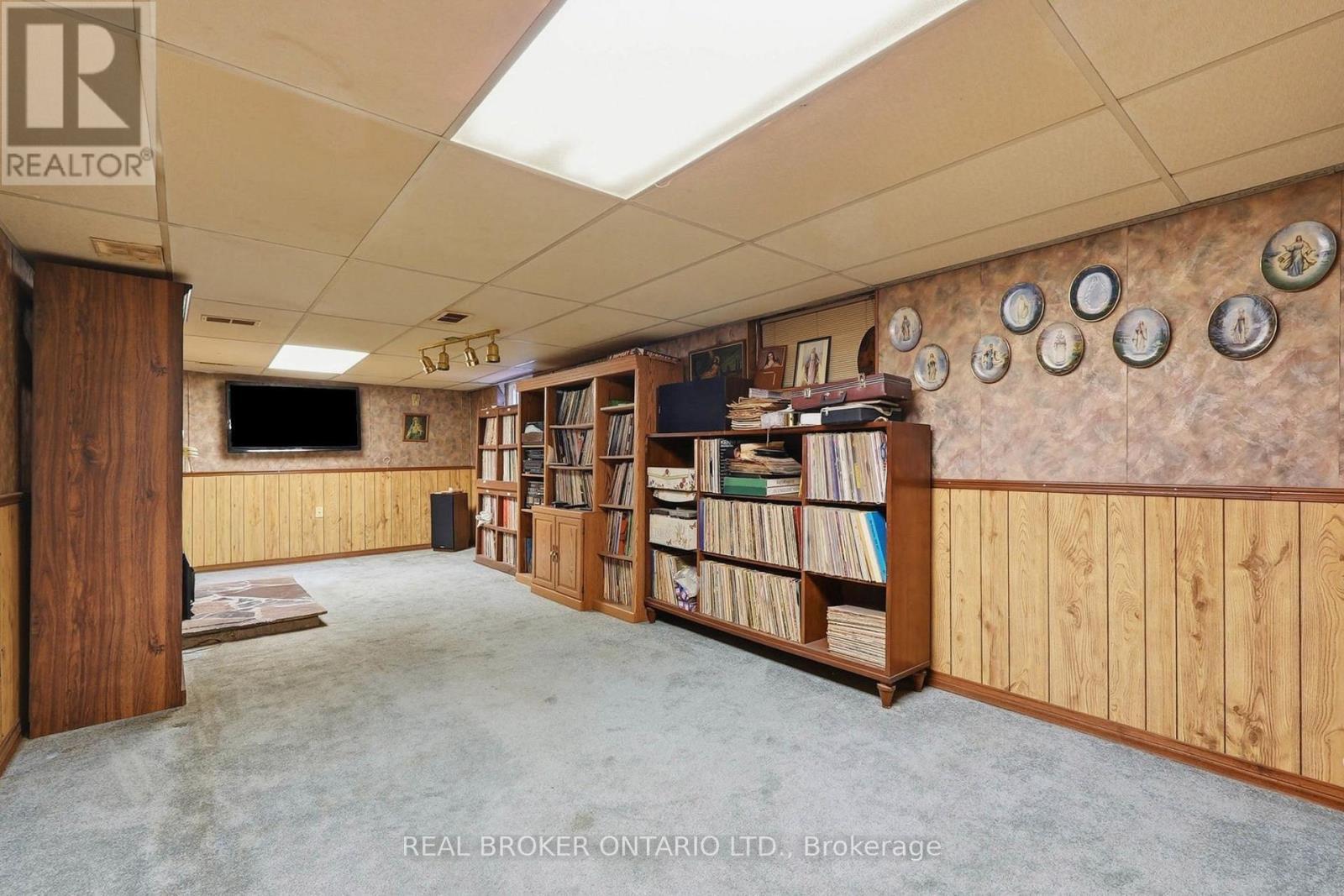 21 Oakwood Avenue, Kitchener, ON