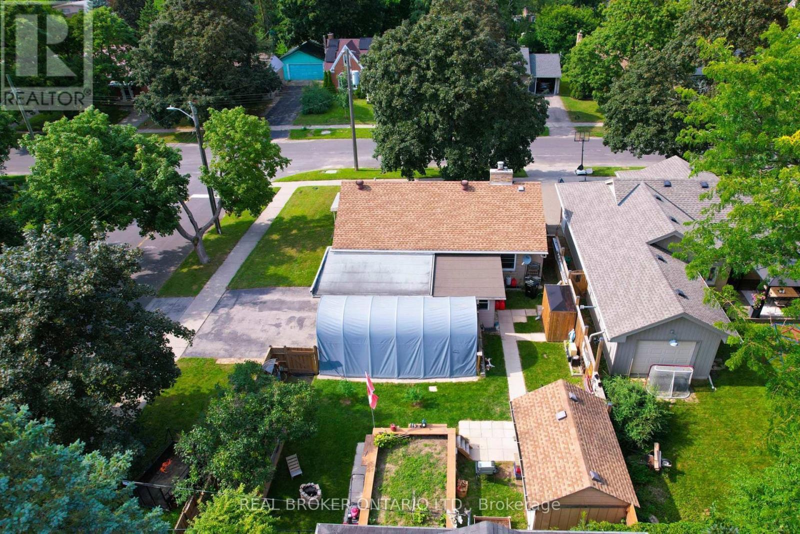21 Oakwood Avenue, Kitchener, ON