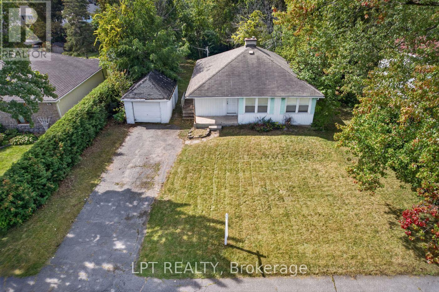 868 Mountainview Avenue, Ottawa, ON