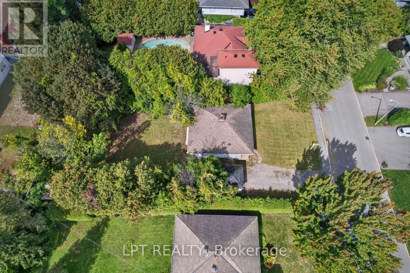 868 Mountainview Avenue, Ottawa, ON