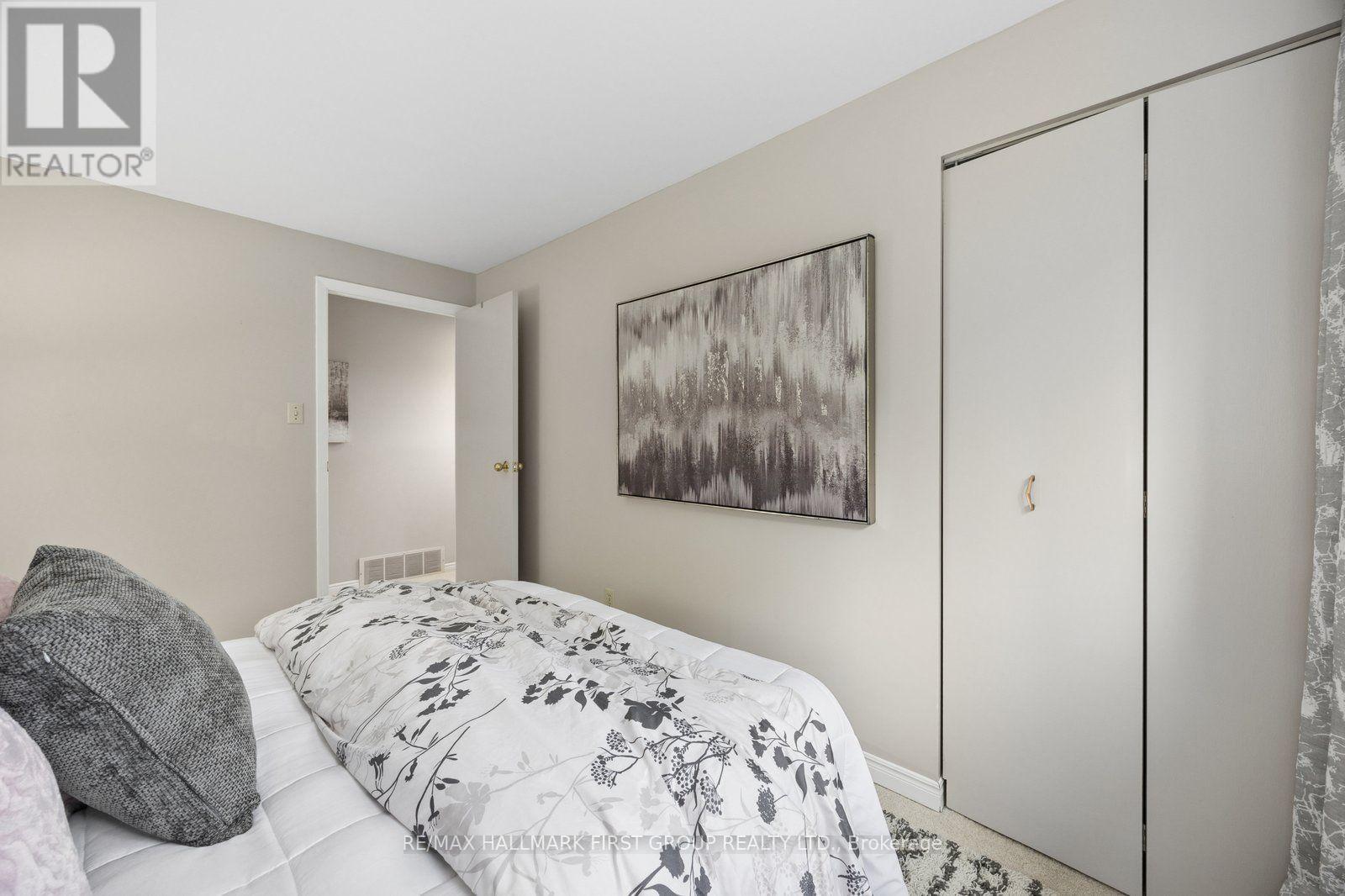 920 Essa Crescent, Pickering, ON