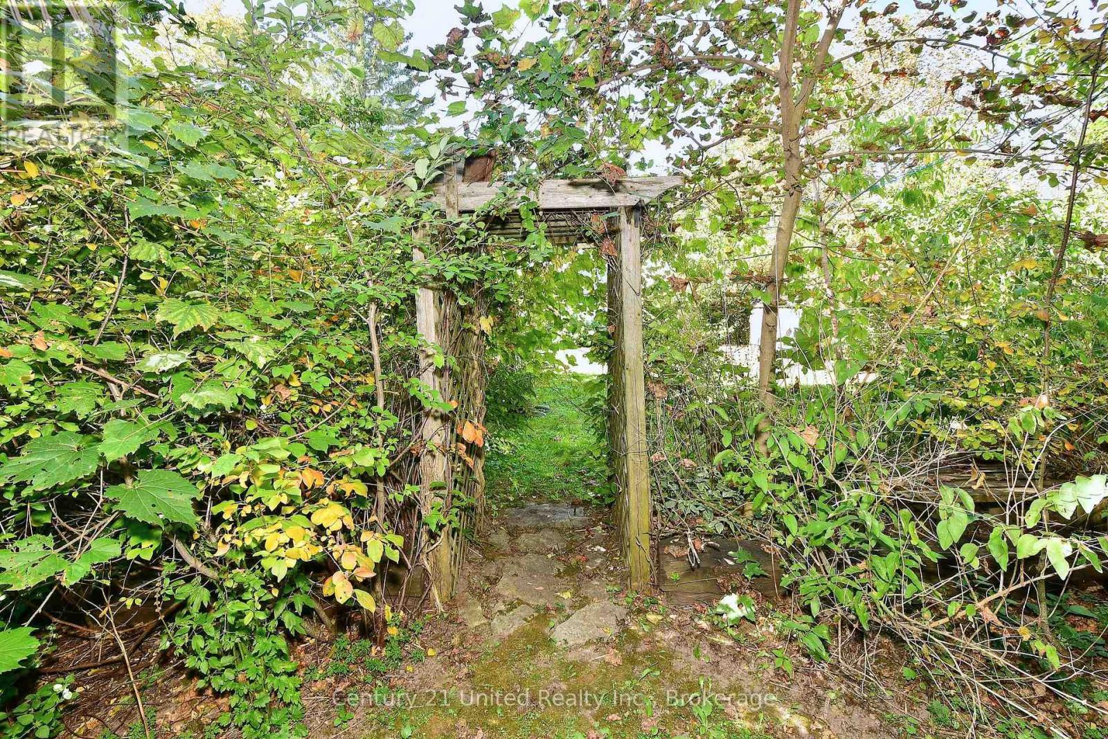 136 Water Street, Selwyn, ON