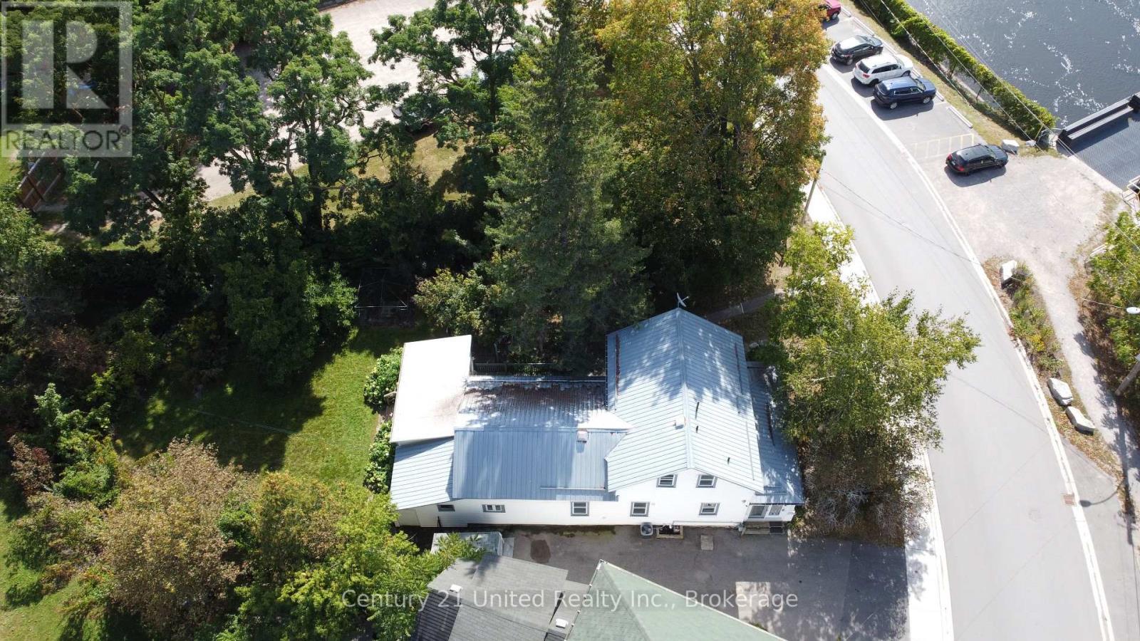 136 Water Street, Selwyn, ON