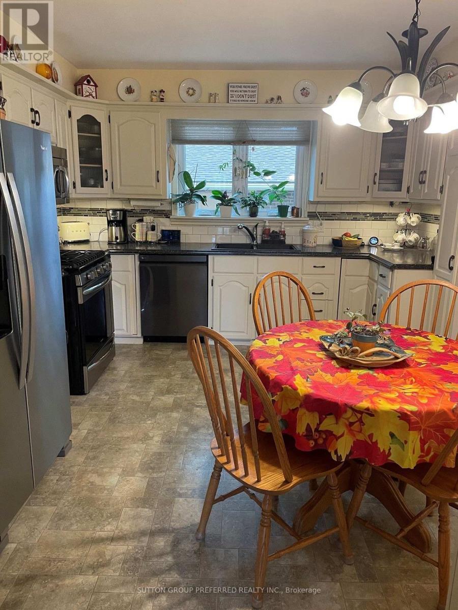 20 Cedarwoods Crescent, Chatham-Kent, ON