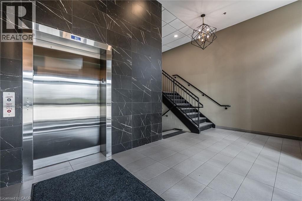 249 Grey Silo Road Unit# 202, Waterloo, ON