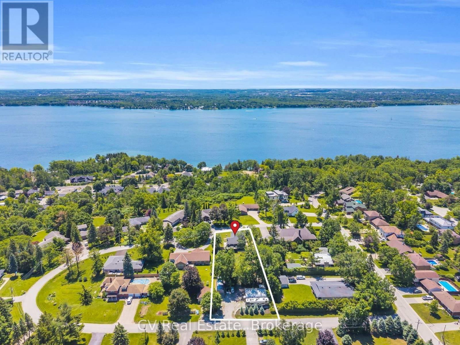 22 Baycrest Drive, Barrie (North Shore), ON