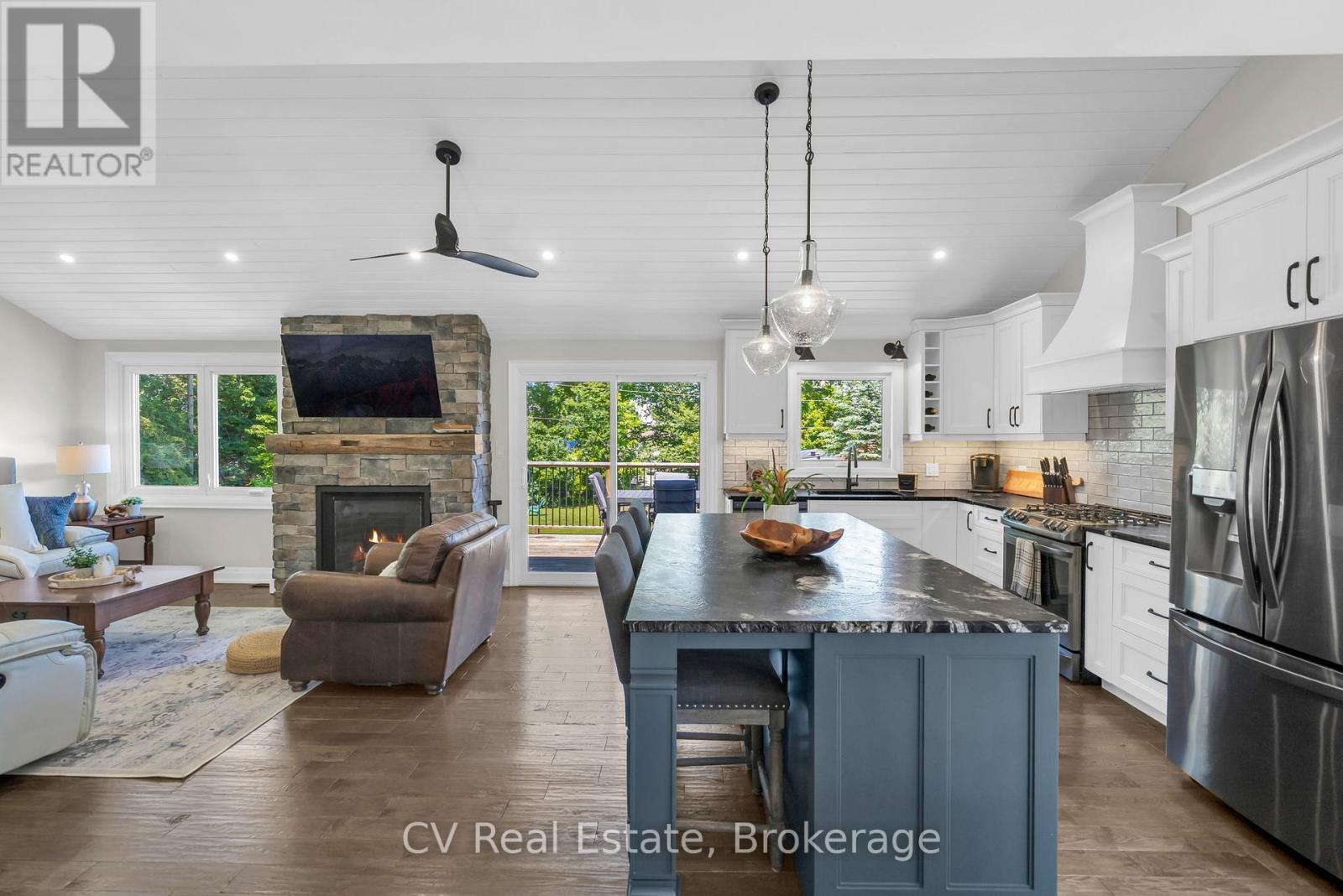 22 Baycrest Drive, Barrie (North Shore), ON