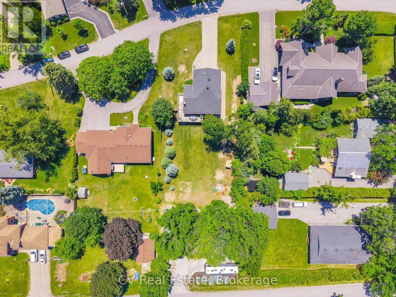 22 Baycrest Drive, Barrie (North Shore), ON